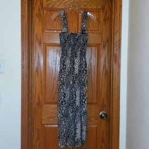 NWT Evereve Roan and Ryan "Gianna Smocked Jumpsuit", Black/White Print in Medium